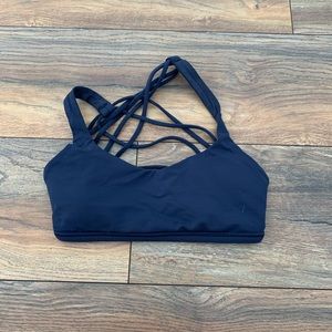Lululemon Free to Be Bra